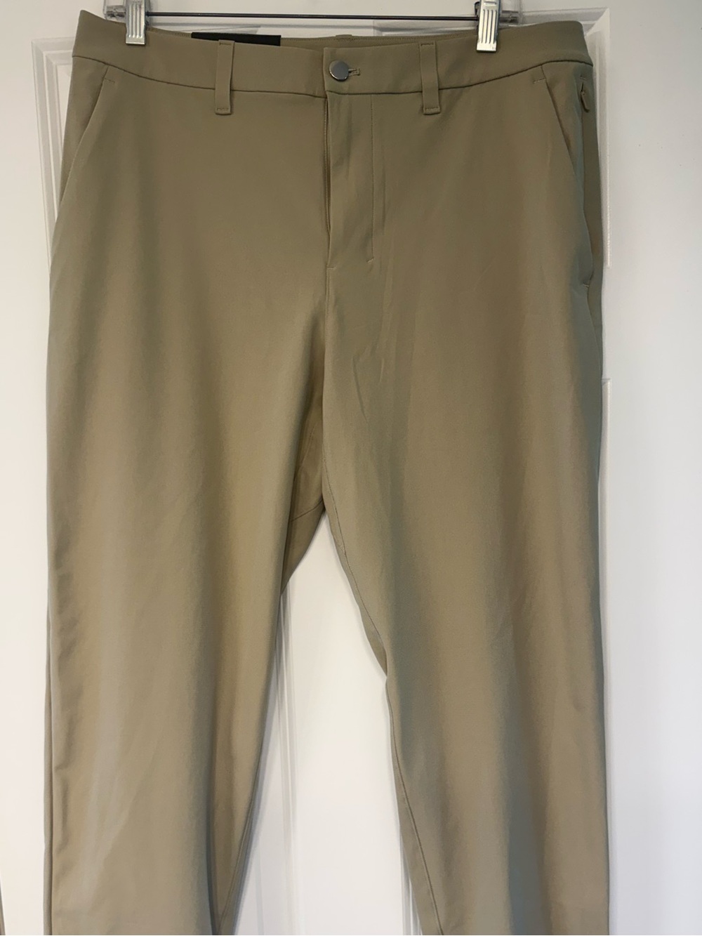 lululemon athletica Men's ABC Trouser Classic, Warpstreme fabric, Khaki/Tan
